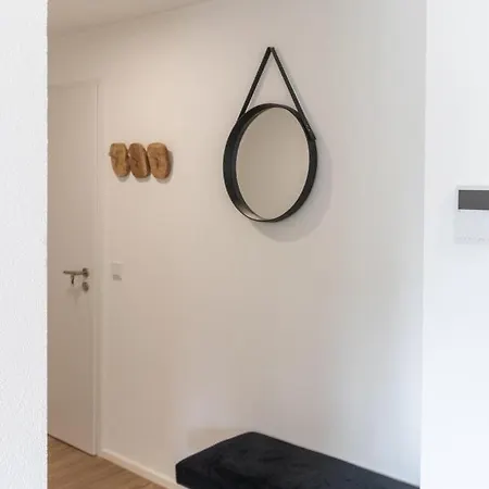 Unique: Zentrumsnahe 2 Zimmerwohnung In Mit Netflix 2 Og * Villingen-Schwenningen