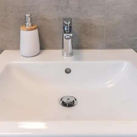 Unique: Zentrumsnahe 2 Zimmerwohnung In Mit Netflix 2 Og *